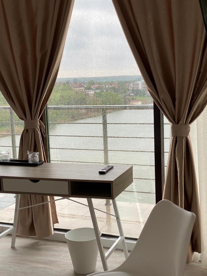 Hotel Zimbru Snagov Tincabesti Ngoại thất bức ảnh
