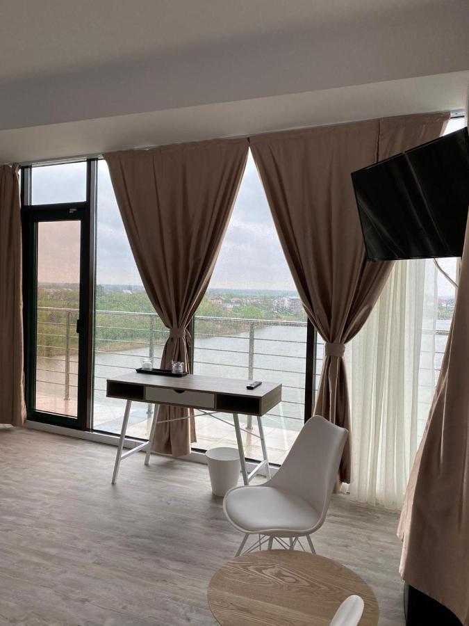 Hotel Zimbru Snagov Tincabesti Ngoại thất bức ảnh